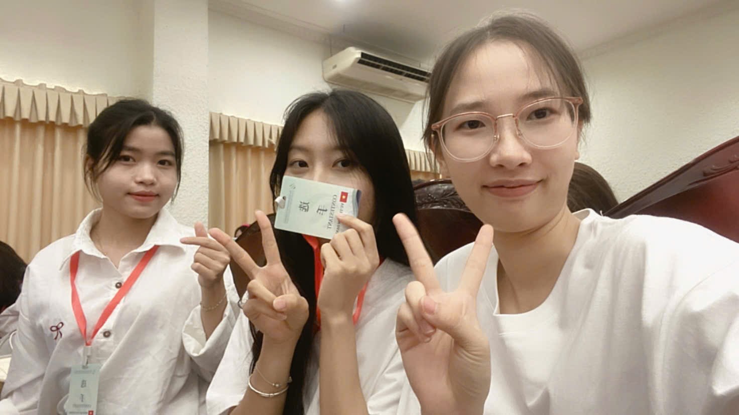 Chia sẻ trải nghiệm YICMG 2025 - Nhóm P.A.T.E-USSH