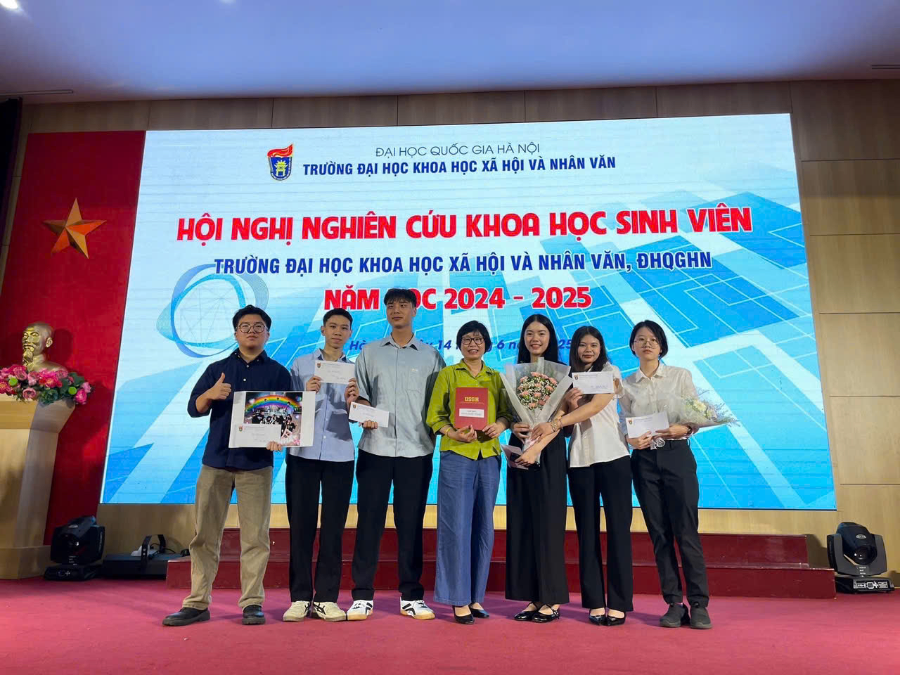 VNU-USSH tổ chức hội nghị nghiên cứu khoa học sinh viên năm học 2024-2025